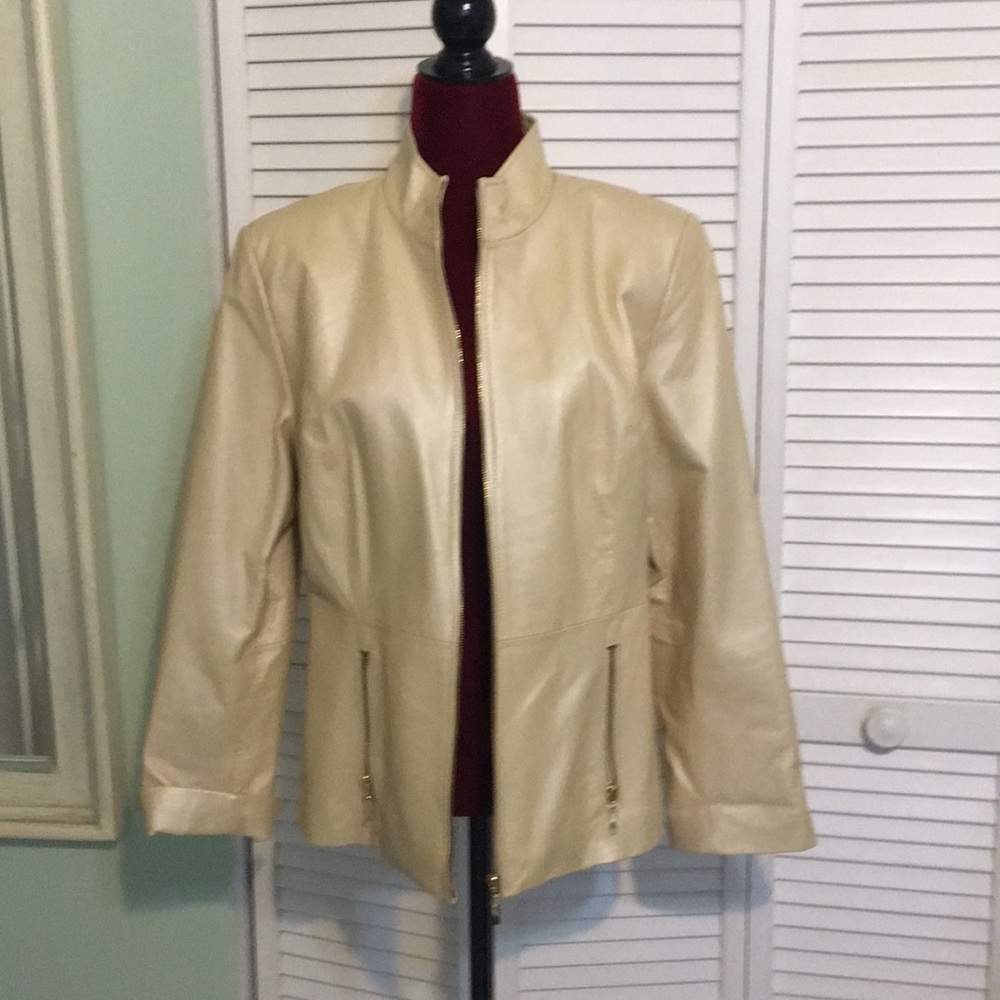 Leather jacket❤️❤️❤️FLASH SALE ❤️❤️❤️